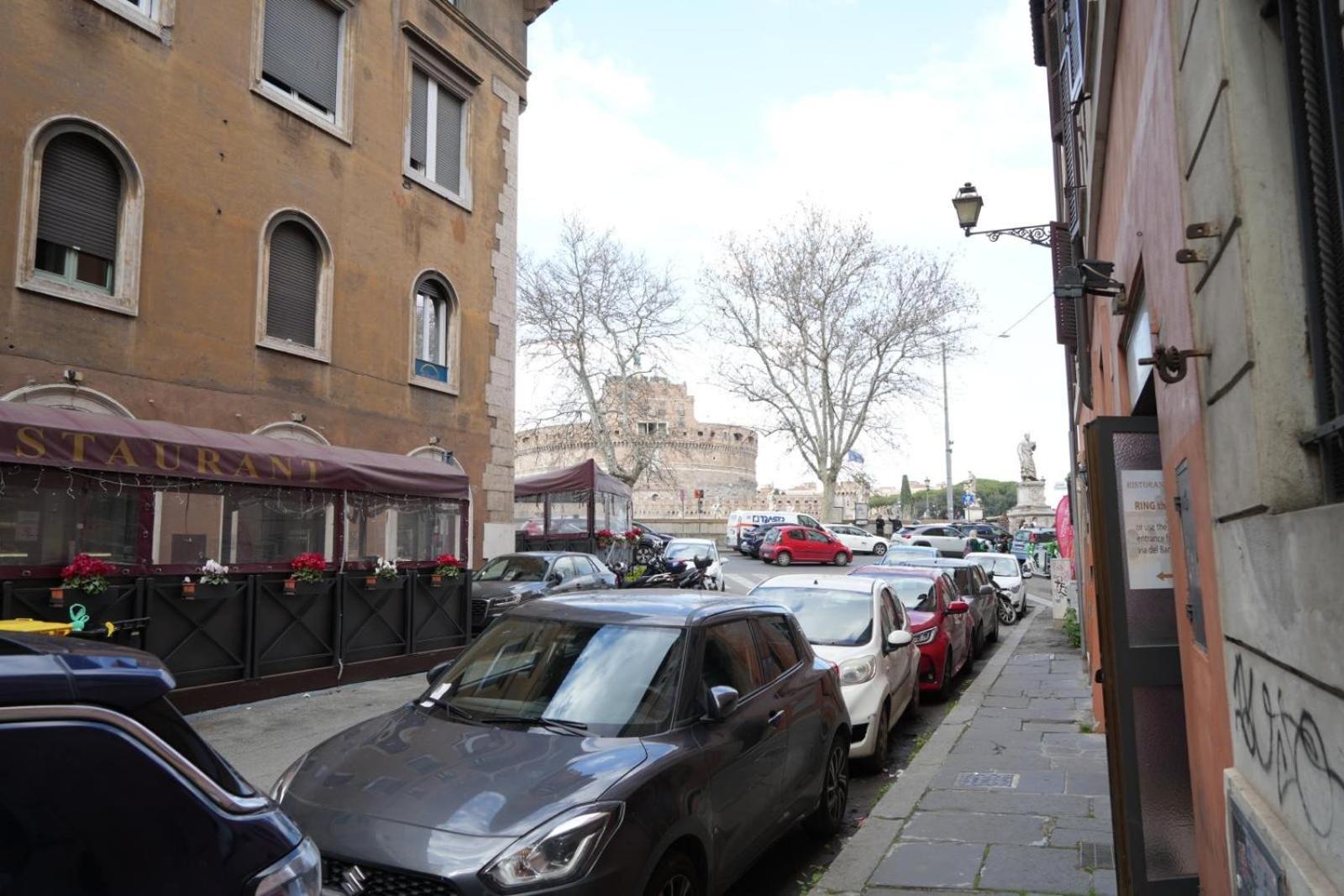 Around Castel Sant'Angelo Apartment Rome Exterior photo